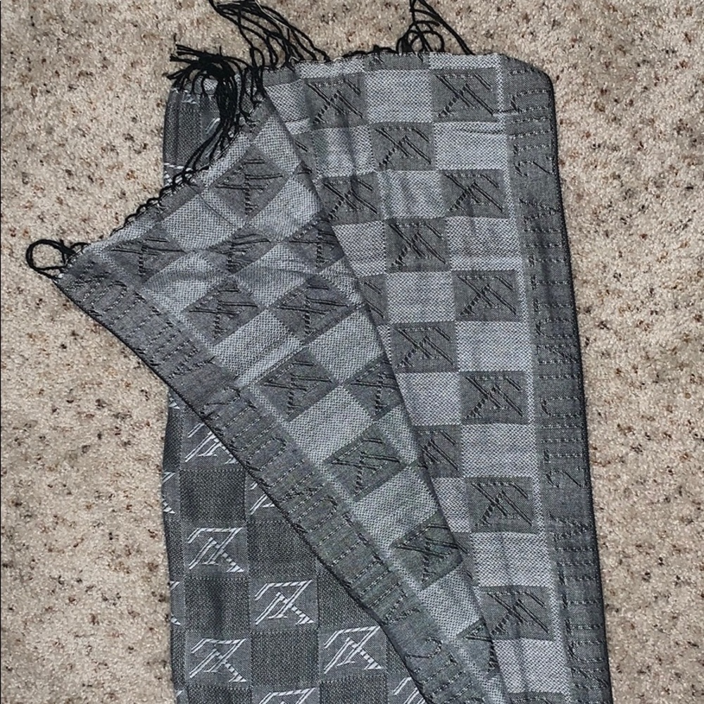 Louis Vuitton scarfs
